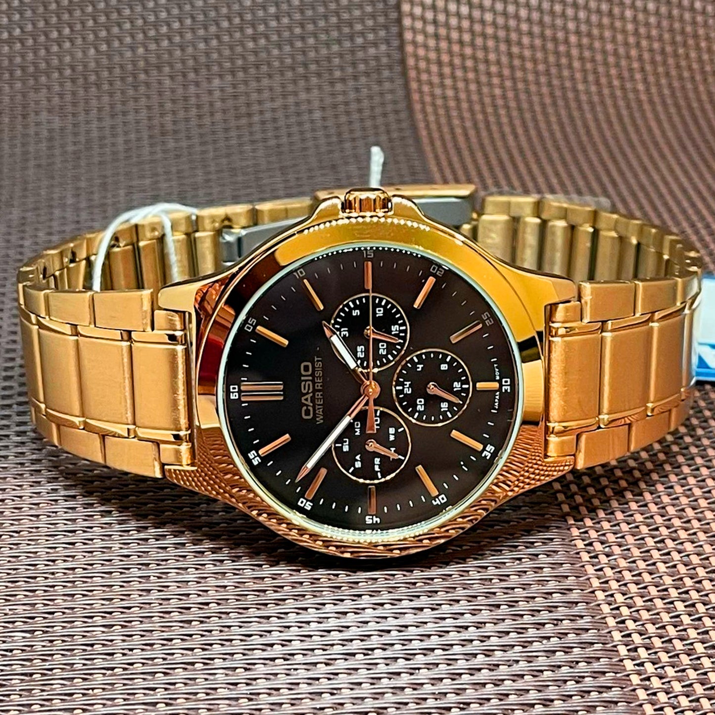 MTP-V300G-1AUDF | RELOJ DE ACERO PARA HOMBRE CASIO - DORADO NEGRO