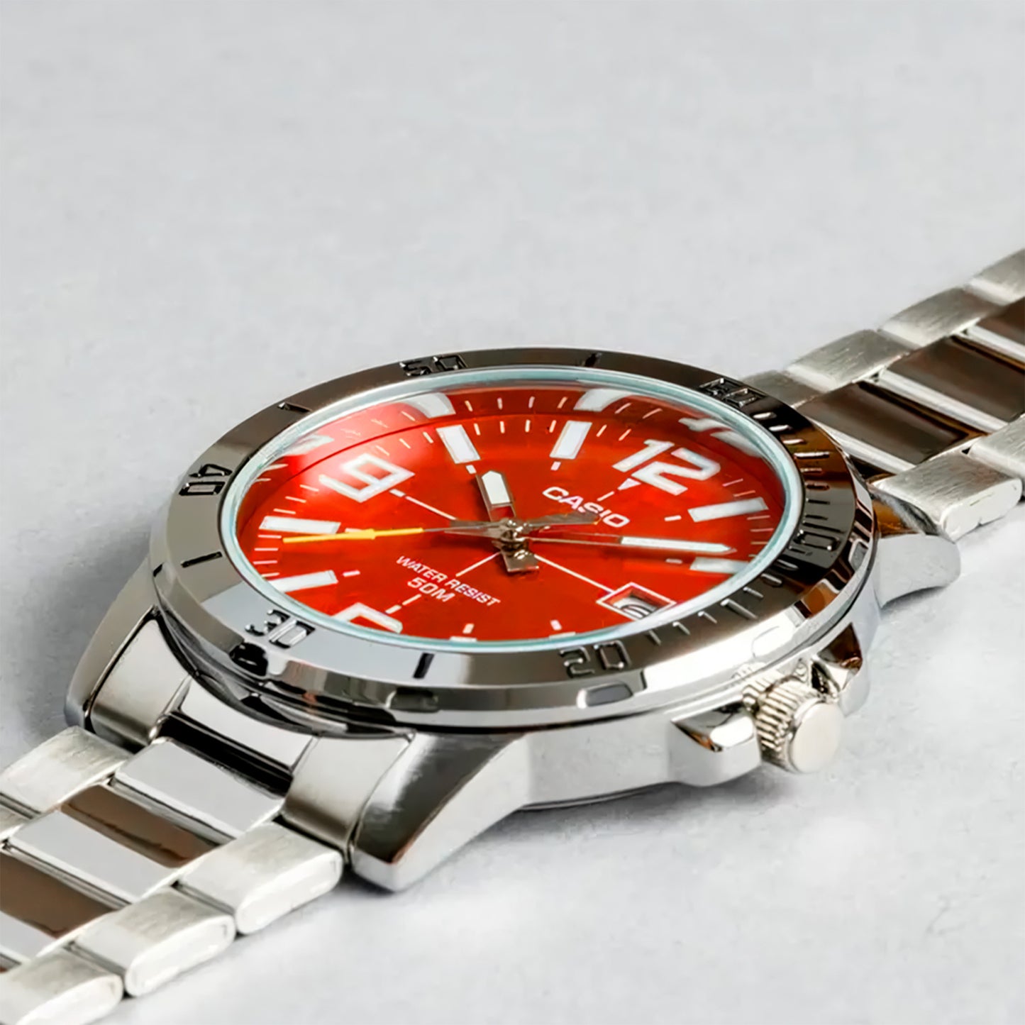 MTP-VD01D | RELOJ PARA HOMBRE CASIO - VERDE, CELESTE, ROJO