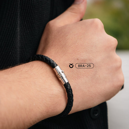 PULSERA TRENZADA COLOR NEGRO DE CUERO COLOMBIA