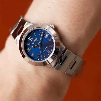 LTP-1241D | RELOJ PARA MUJER CASIO - CELESTE Y AZUL