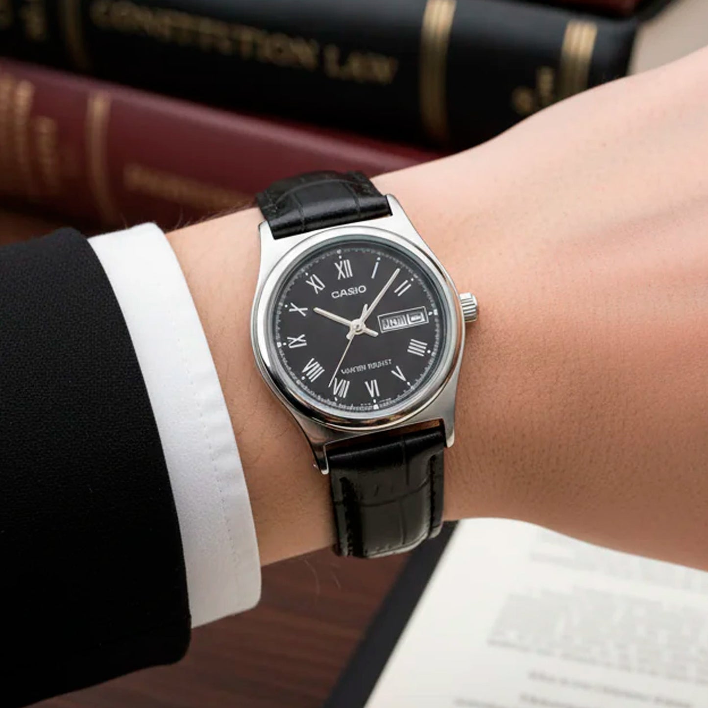 LTP-V006L-1BUDF | RELOJ DE CUERO PARA MUJER CASIO - NEGRO