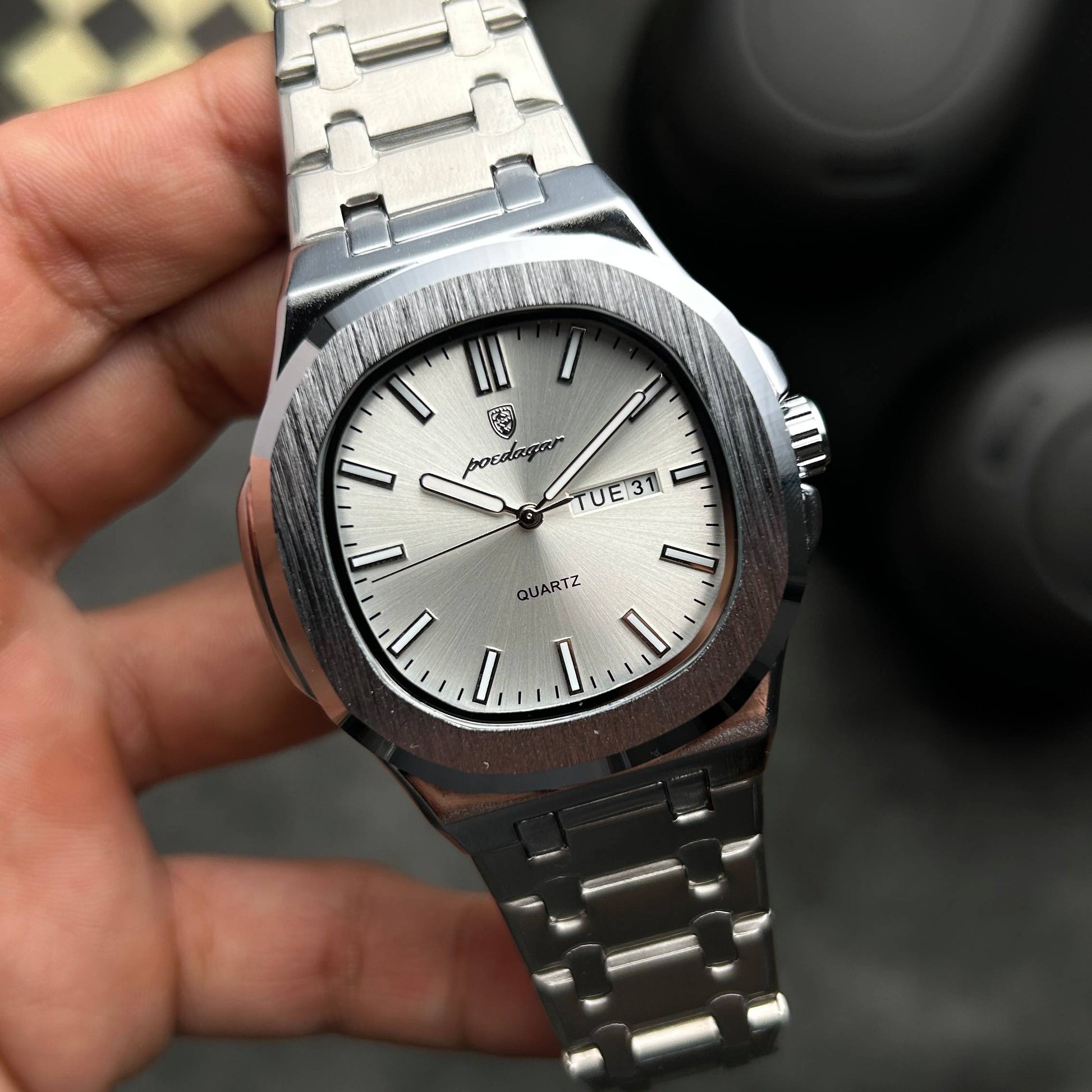 POE-17 CASUAL ELEGANTE ACERO PLATEADO BLANCO ANALOGICO