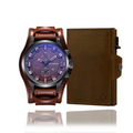 RELOJ CURREN MARRON OSCURO 8225 + BILLETERA 
CASUAL PARA HOMBRE - COLOMBIA 